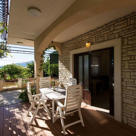 Apartment Bareta Трогир Экстерьер фото